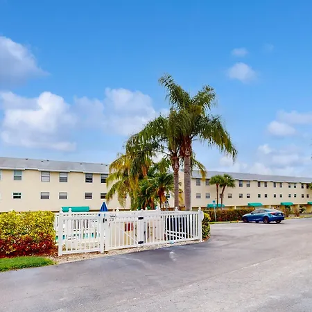 Captain'S Cove 304-3